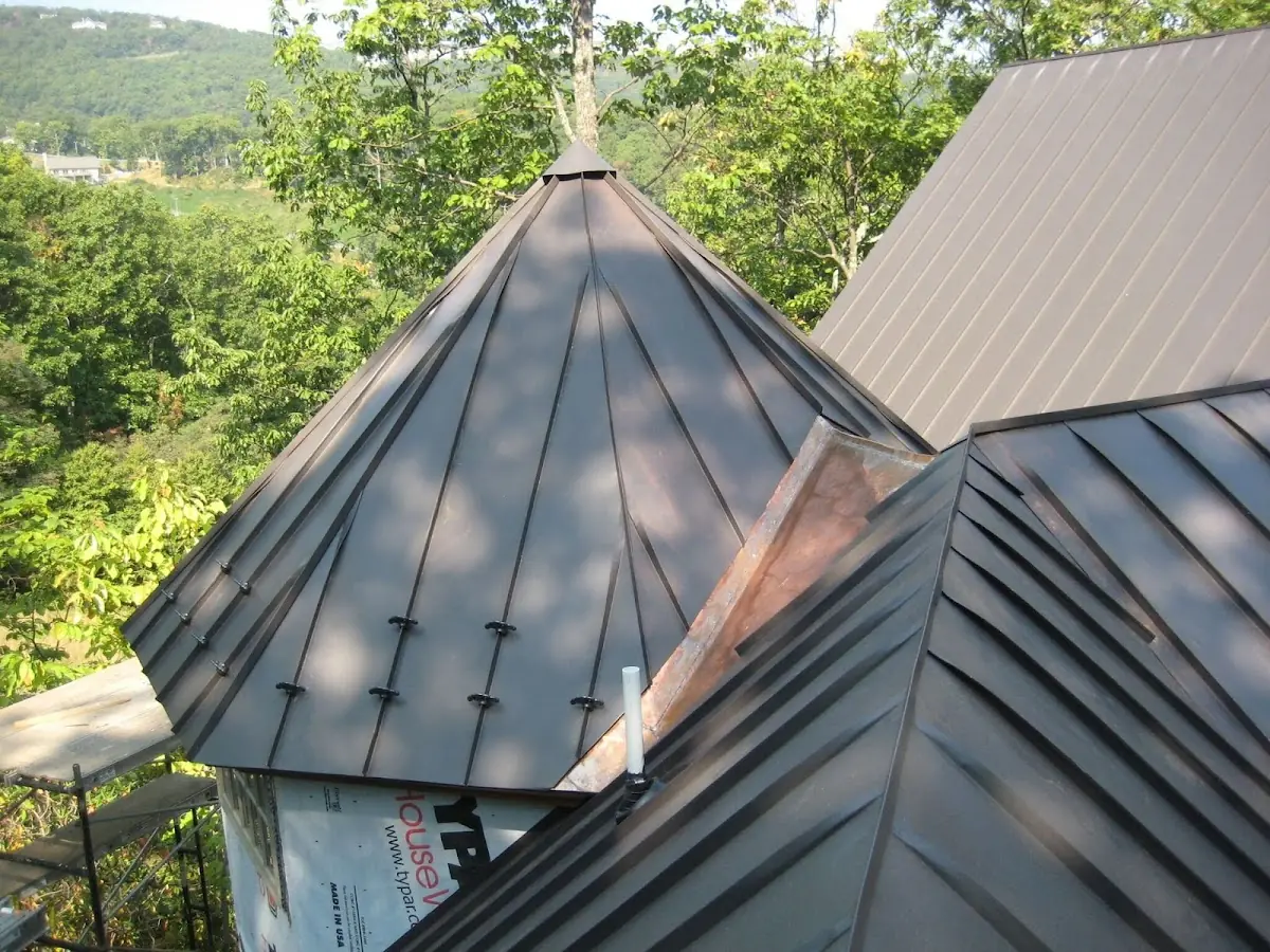 Professional Shingle Replacement & Repair by Craftsman Roofing in Elkton Heights